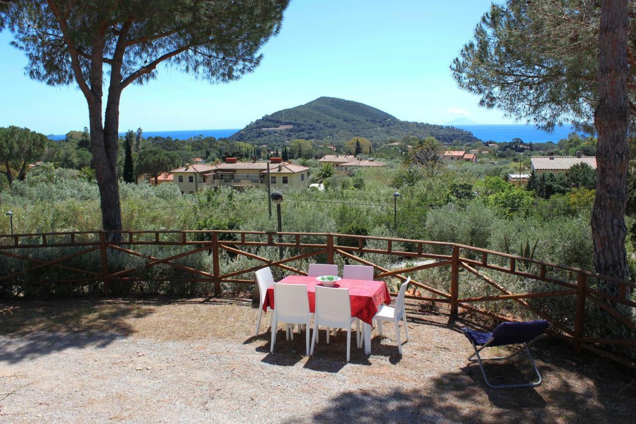 Podere L'Isolella Villa Lacona Exterior photo