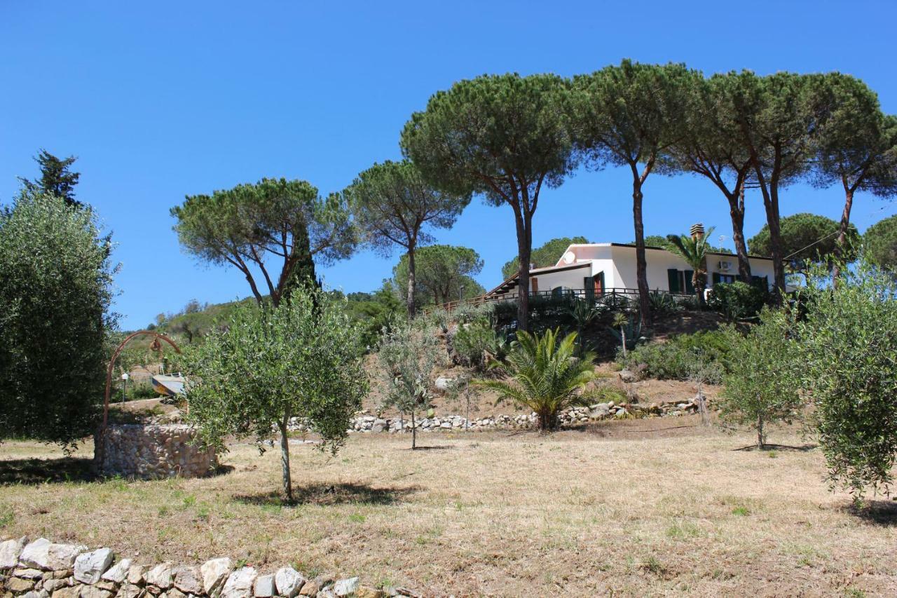 Podere L'Isolella Villa Lacona Exterior photo