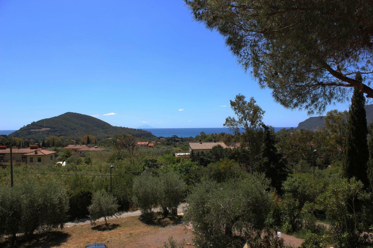 Podere L'Isolella Villa Lacona Exterior photo